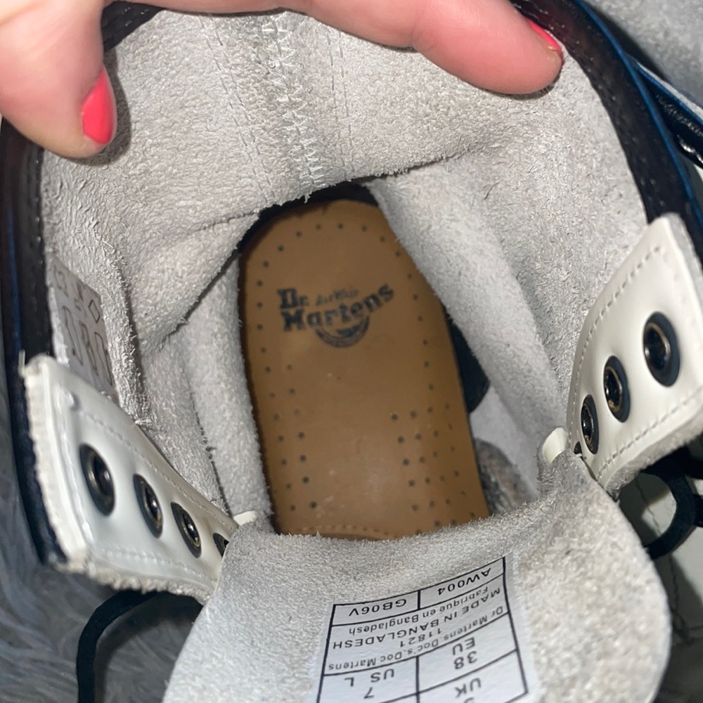 DR. MARTENS 1460 SMOOTH BOOT - Picture 15 of 15